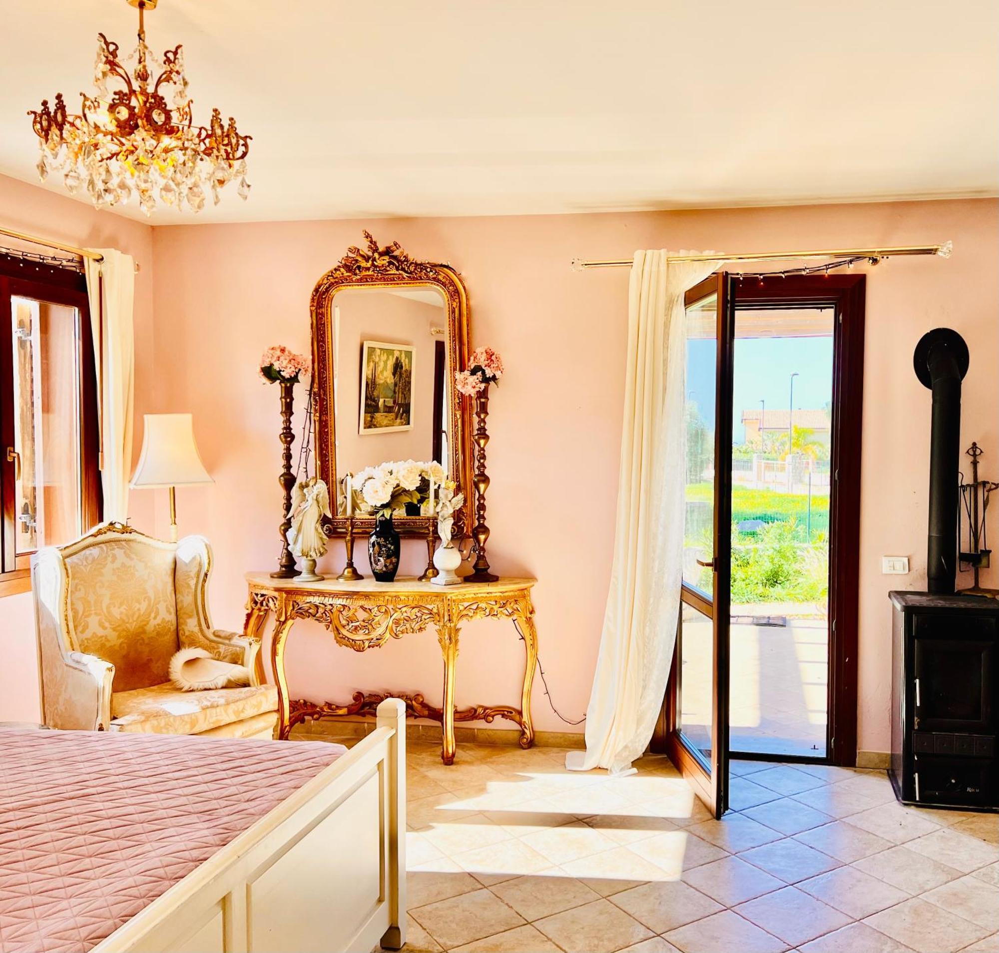 Esmaralda’s Guesthouse Terrasini Eksteriør billede